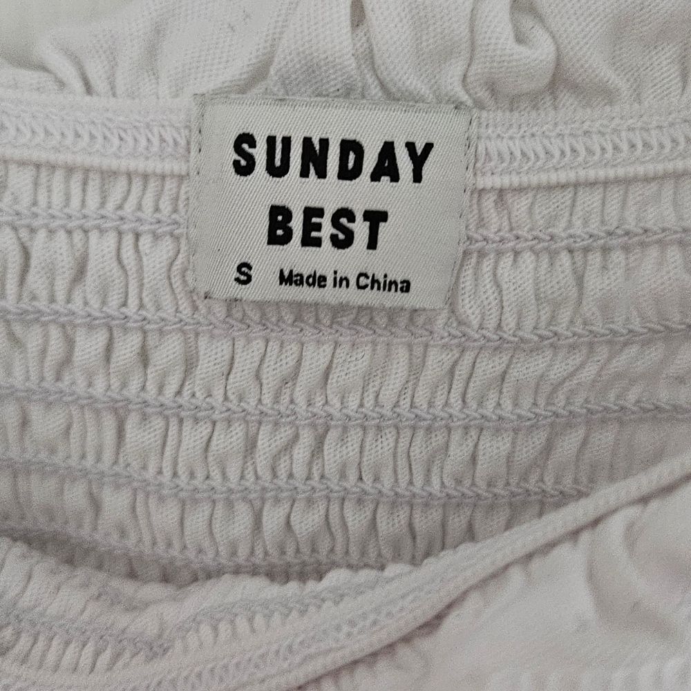 Sunday Best White Smocked Top - Picture 3 of 3
